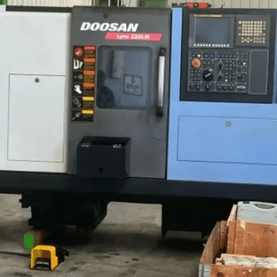 Doosan Lynx 220